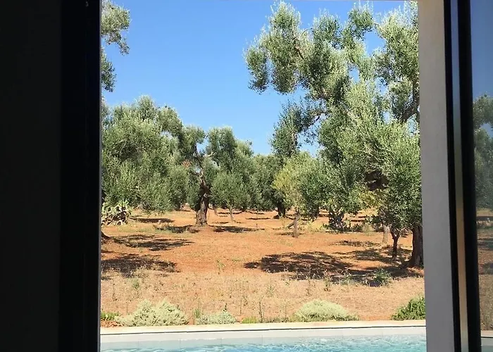 Lamia Fulmine Avec Piscine Serranova